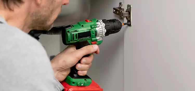 Commercial Door Hinge Repair La Vergne