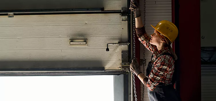 Addressing Common Garage Door Stoppage Issues in La Vergne, TN