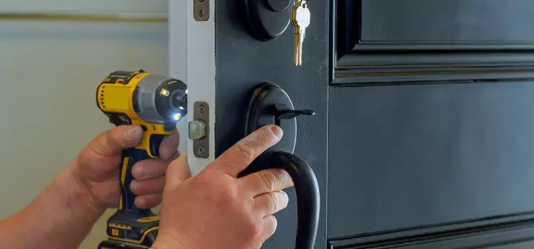 Commercial Door Lock Installation La Vergne